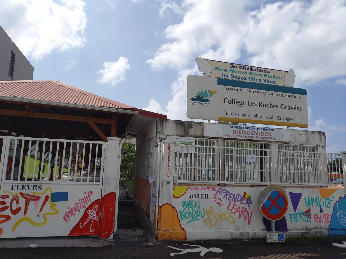 Collège les Roches Gravées